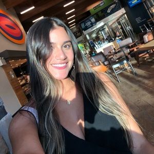 Meet your Posher, Daniela